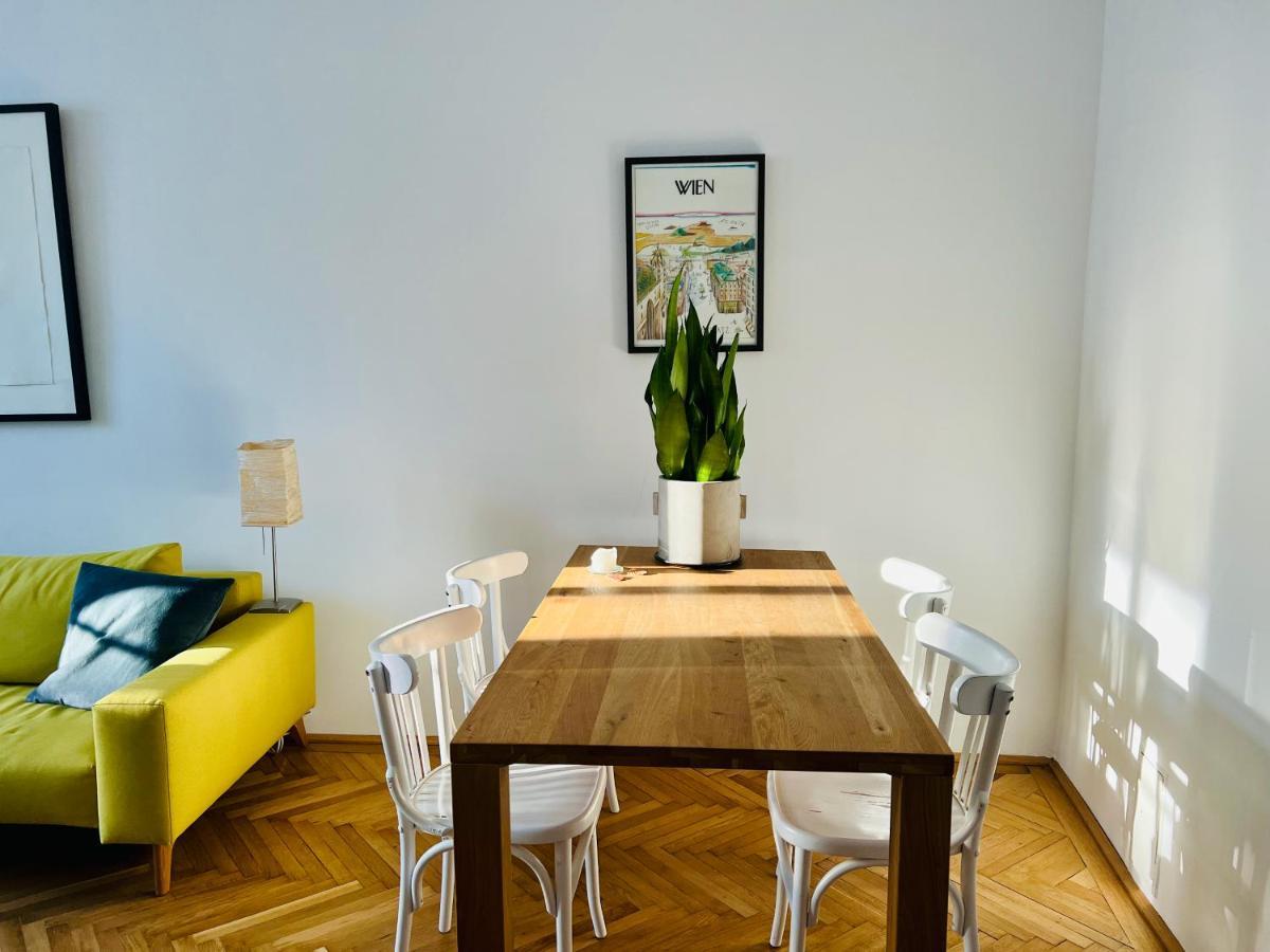 Altbauschatz Am Alsergrund, Naehe Innere Stadt Apartment
