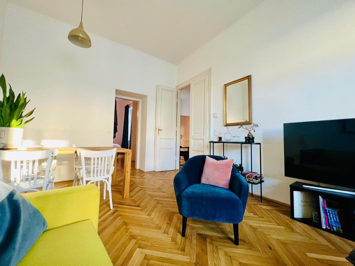 Altbauschatz Am Alsergrund, Naehe Innere Stadt Apartment